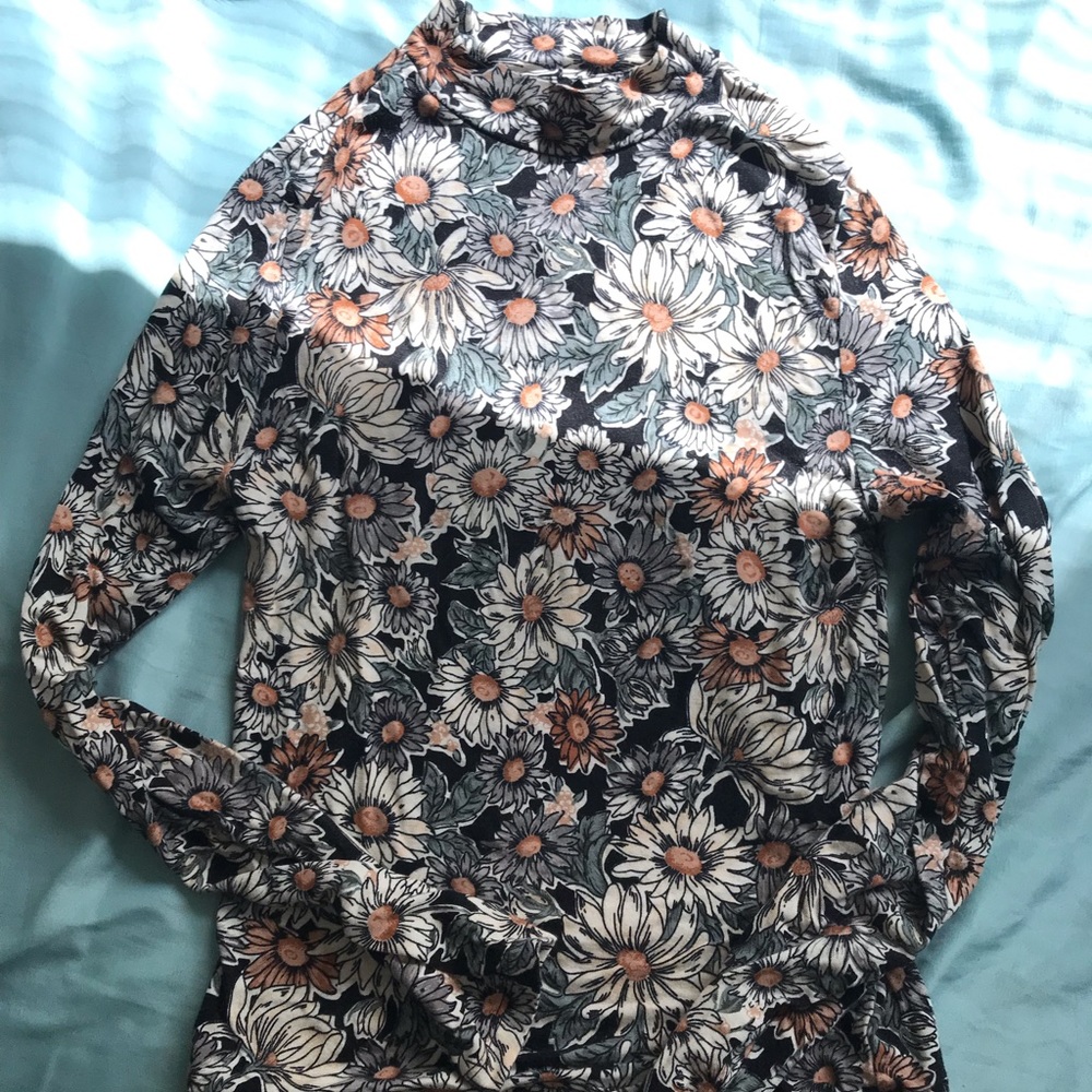Mock neck floral long sleeve